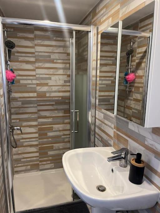 Apartment Coquin Noisy-le-Sec